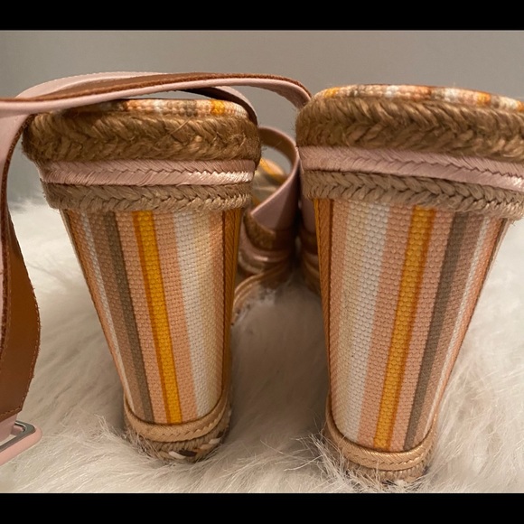 Valentino Garavani Espadrille Wedge Sandals - Picture 12 of 17